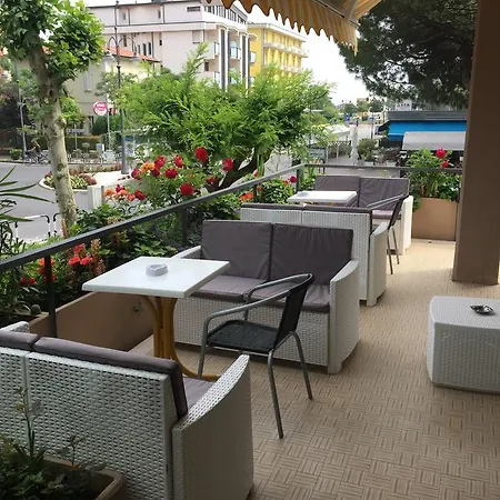 Giardino Чезенатико